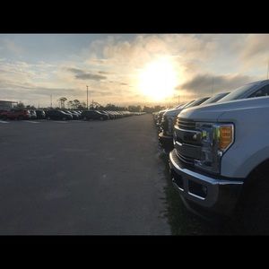 Meet your Posher, Victor